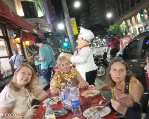 El after cine estuvo muy bien.  :Encuentro Grupal Los invito a ir al cine el domingo y compartir un estreno