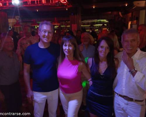 33215 11 EN 2025 TAMBIEN BAILAMOS EN JOE BAR     !  !  !