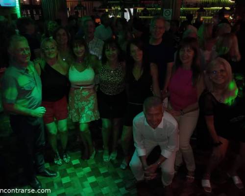 33215 12 EN 2025 TAMBIEN BAILAMOS EN JOE BAR     !  !  !
