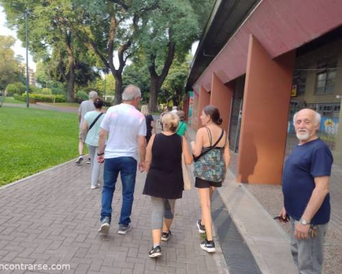 33221 8 Caminatas y algo más... (Ejercicios y elongación) 