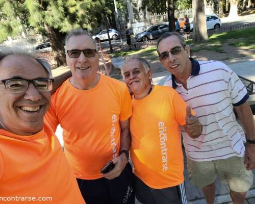 No es que estemos promocionandl las nuevas remeras... :Encuentro Grupal Ping Pong venite a jugar y compartir un rato en Devoto