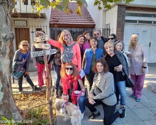 Otro hallazgo en Banfield...la casa del piano💖🥰📚 :Encuentro Grupal Tras las huellas de Cortázar: taller ambulante
