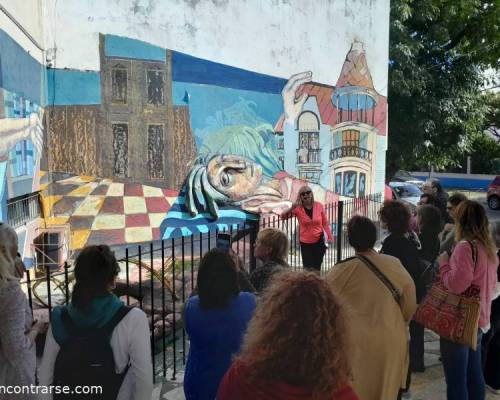 Hermosa toma del esculto_ mural.La originalidad de la tridimension. Ganador de un primer premio! :Encuentro Grupal Tras las huellas de Cortázar: taller ambulante