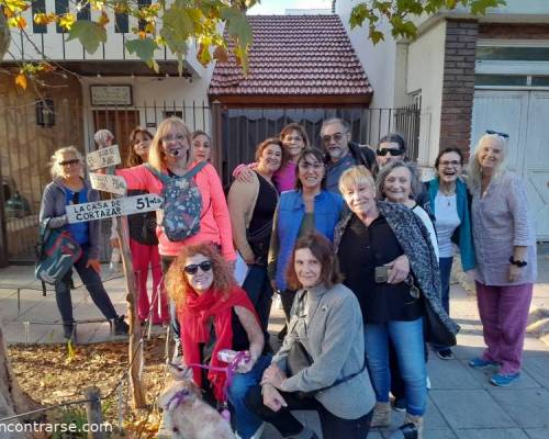 A los que se ven por aquí y a quienes no aparecen en las fotos pero compartieron la tarde, muchísimas gracias por la onda! Un gustazo! :Encuentro Grupal Tras las huellas de Cortázar: taller ambulante