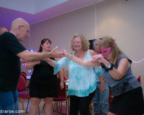 33272 10 BAILE DE ANTIFACES EN VILLA URQUIZA !  