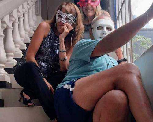 33272 30 BAILE DE ANTIFACES EN VILLA URQUIZA !  