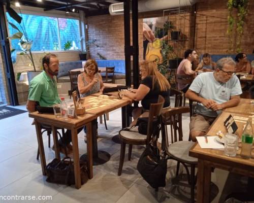33286 3 CHARLA RUMMY Y CAFE EN CASTELAR
