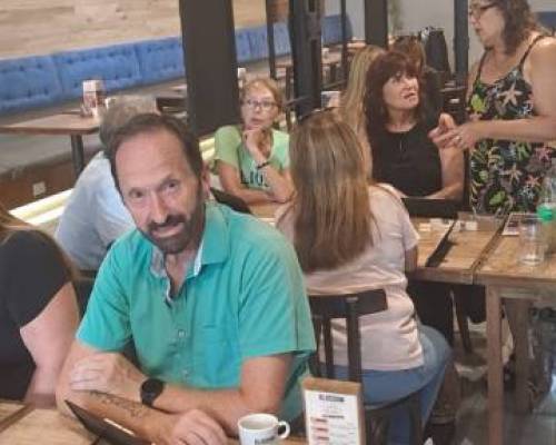 33286 4 CHARLA RUMMY Y CAFE EN CASTELAR