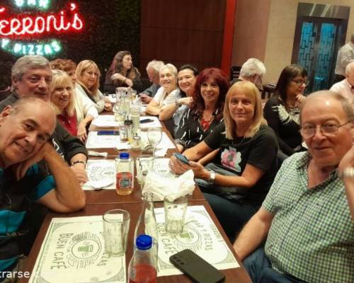 Mesaza 🥰🥰🥰🥰 :Encuentro Grupal PIZZA o MILANGA  la que sea es mezaza!!!!
