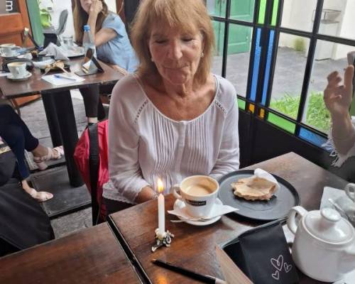 gracias a Marla e Irie  No lo esperaba y fue una super grata sorpresa :Encuentro Grupal SENTIRSE BIEN, VERSE MEJOR- Encuentro Día Internacional de la Mujer.
