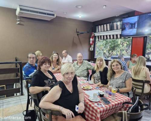 33511 5 LAS 3 T CON CANASTA + SCRABBEL
