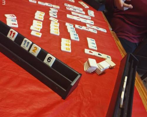 33569 3  RUMMY de JUEVES espontáneao ALMAGRO 
