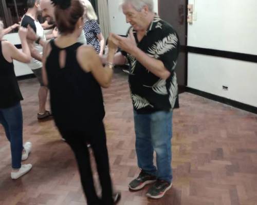 33590 5 AMERICANO Y ROCK EN VILLA CRESPO ?  S I I I I I    ! ! !