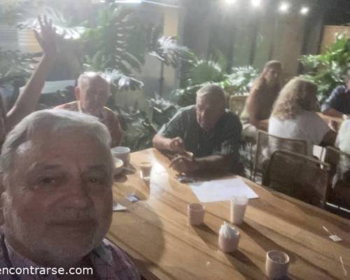33609 12 NUEVOS AMIGOS EN ADROGUE A LA HORA DE LA MERIENDA, PARA SEGUIR CONOCIENDONOS.