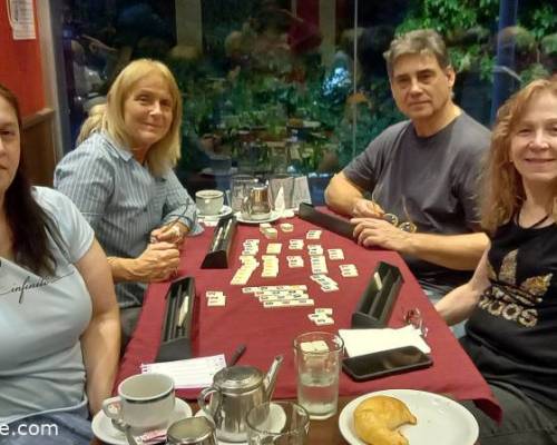 Gracias @YANET por organizar una hermosa tarde de RUMMI Y poder compartir el juego con @DOLO16 , @MARIALU8 y @GISELLE   :Encuentro Grupal Jugamos Rummy en Caballito !!! Nuevo horario 