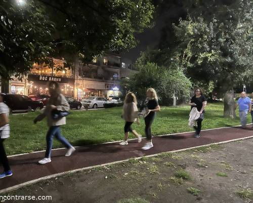 33620 8 Volvemos?   Siiiiiii  Caminata Plaza Irlanda