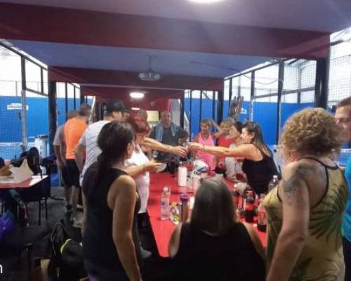 33625 8 ** JUGAMOS AL PADDLE **