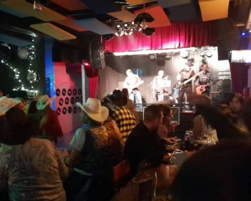 33784 12 VUELVE COWBOY¨S UP (oficial)