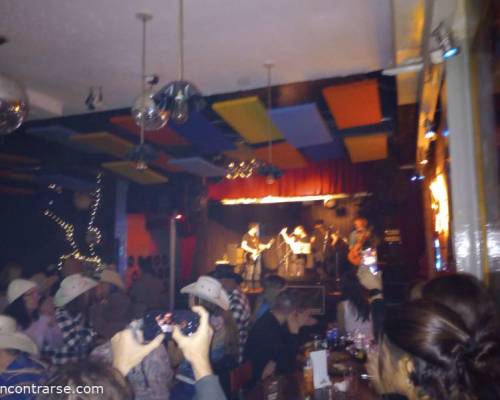 33784 4 VUELVE COWBOY¨S UP (oficial)