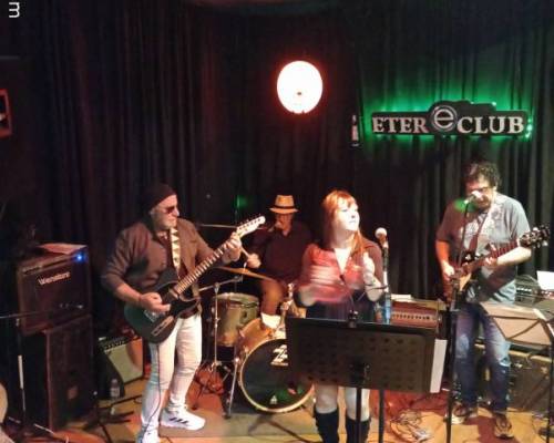 33866 7 Música con La Rebe Rock !!