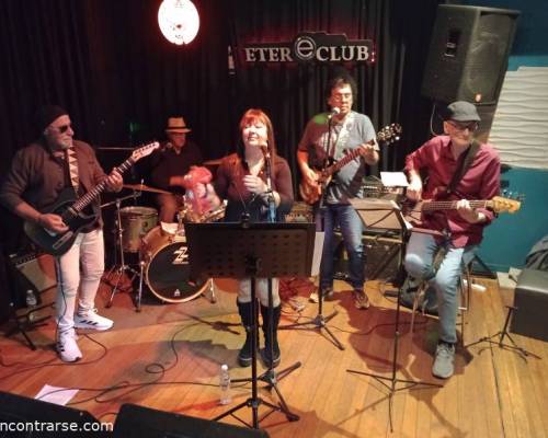 33866 8 Música con La Rebe Rock !!