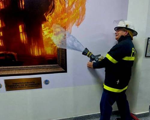 33933 26 Recorremos el edificio del antiguo diario 