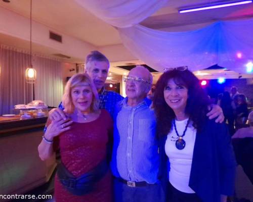 34070 81 NOCHE DE DIPLOMAS PARA TODOS , CENA Y BAILE EN VILLA DEL PARQUE !