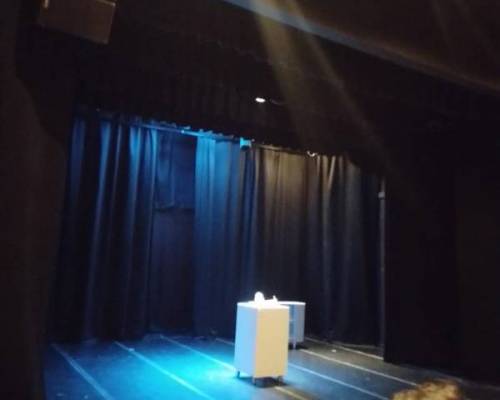 34142 2 ¿Vamos juntos al teatro?. Una comedia con cuatro actores, tres historias, parejas invisibles y un huevo!!!!!!!!