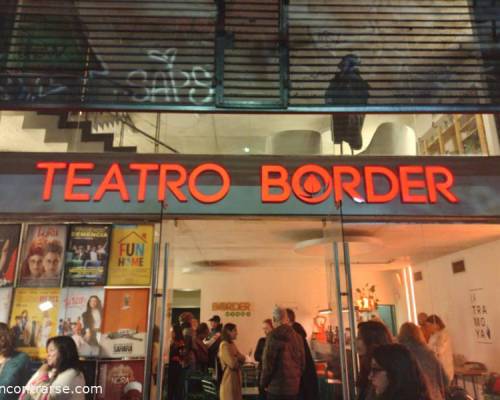 34142 4 ¿Vamos juntos al teatro?. Una comedia con cuatro actores, tres historias, parejas invisibles y un huevo!!!!!!!!