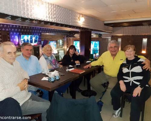 34214 1 Charlas y Cafe