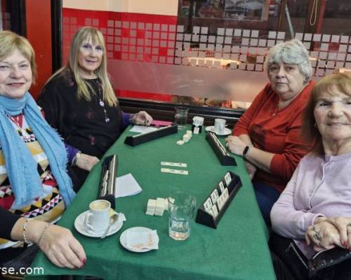 Mesa Rummy 3 o mesa tranqui. :Encuentro Grupal TARDE DE BURAKO Y RUMMY