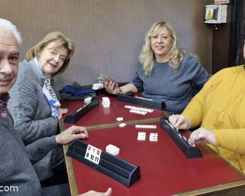 Mesa de Burako 2 o la de debutantes en Montecastro :Encuentro Grupal TARDE DE BURAKO Y RUMMY