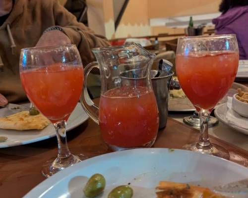 @YOSOYESE INFALTABLES TRAGOS, olivas para mí  :Encuentro Grupal Caminatas y algo más... (Ejercicios y elongación)