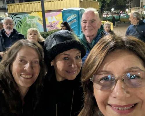 Las " figuretti"  :Encuentro Grupal Caminatas y algo más... (Ejercicios y elongación)