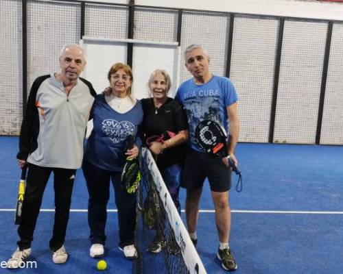 34300 4 ** JUGAMOS AL PADDLE **