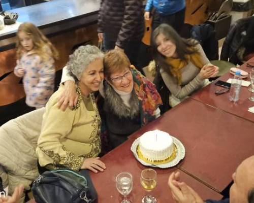 34425 6 NOS VEMOS ? y festejamos el cumpleaños de Perla y Mery