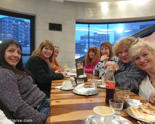 34482 8 CHARLAS DE DOMINGO CAFE MEDIANTE