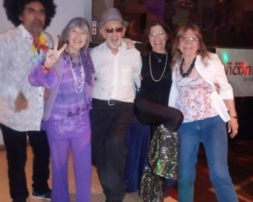 34506 46 FESTEJAMOS LA PRIMAVERA  VINTAGE BAILANDO Y CANTANDO EN VILLA DEL PARQUE !