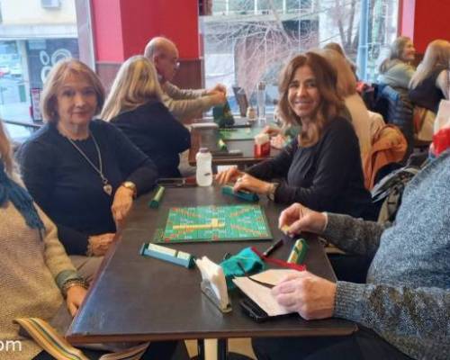 34519 2 **SCRABBLE contra la ola polar en Caballito !!!