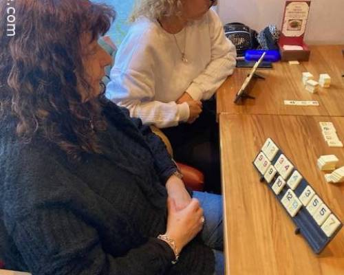 34569 9 SEGUIMOS APRENDIENDO RUMMY, MERENDAMOS & CHARLAMOS EN PERTUTTI ADROGUE.