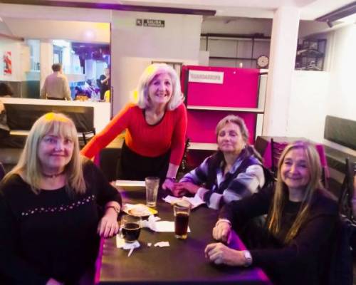 Gracias Chicas 😘 que bueno que hayan podido venir a este evento y compartir una tarde diferente. Gracias @Gladys.3 @SIGER-WOMAN Y ALEJANDRA . ¡Muy buena onda! 😊 :Encuentro Grupal Tarde de encuentro música y alegría 
