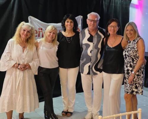 34673 1 ¡LA FIESTA SOS VOS....CONECTA, REI, BAILA Y DISFRUTA.......NOS VESTIMOS DE BLANCO Y NEGRO....