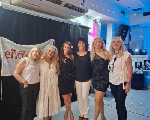 34673 25 ¡LA FIESTA SOS VOS....CONECTA, REI, BAILA Y DISFRUTA.......NOS VESTIMOS DE BLANCO Y NEGRO....