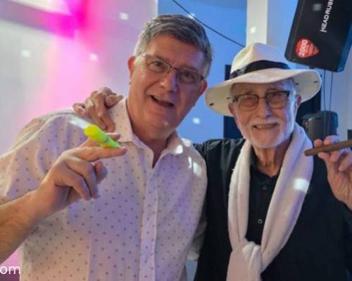 34673 7 ¡LA FIESTA SOS VOS....CONECTA, REI, BAILA Y DISFRUTA.......NOS VESTIMOS DE BLANCO Y NEGRO....