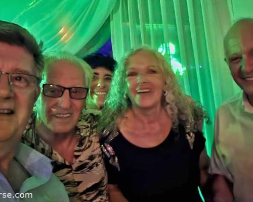 34674 53 CERRAMOS EL 2025 A LO GRANDE ¡NOCHE DE BRILLOS Y REENCUENTROS, SHOW UNICO, de regalo para vos, Baile, emociones y el alma encendida