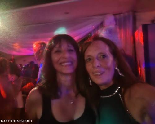 Te quiero  Colo !!! :Encuentro Grupal CERRAMOS EL 2025 A LO GRANDE ¡NOCHE DE BRILLOS Y REENCUENTROS, SHOW UNICO, de regalo para vos, Baile, emociones y el alma encendida