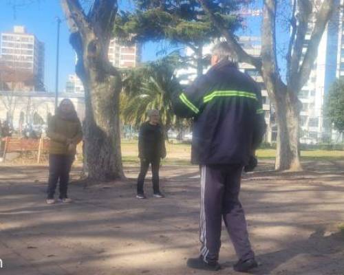 34703 4 Clases E.F.O T.I.C.  DE ALDO VON LANDESEN .NOS ALEGRAN Y MEJORAN LA VIDA
