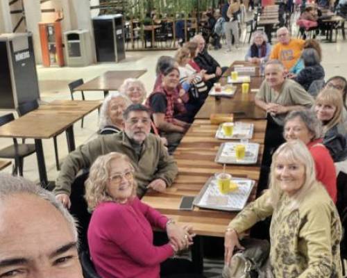 34756 1 Encuentro en el Abasto - Charlamos, nos conocermos y pasamos un rato agradable conociendo gente