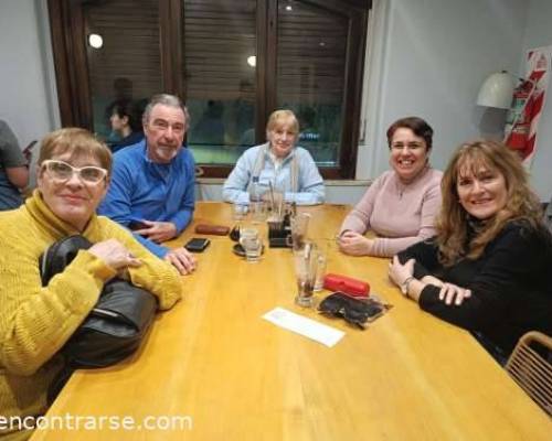 34833 1 UN RICO CAFE CON UNA BUENA CHARLA!!
