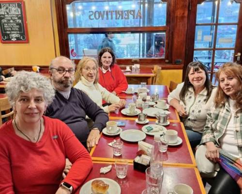Gracias, @ALFRE23 por hacer de fotografo :Encuentro Grupal CAFETEANDO CON M.L